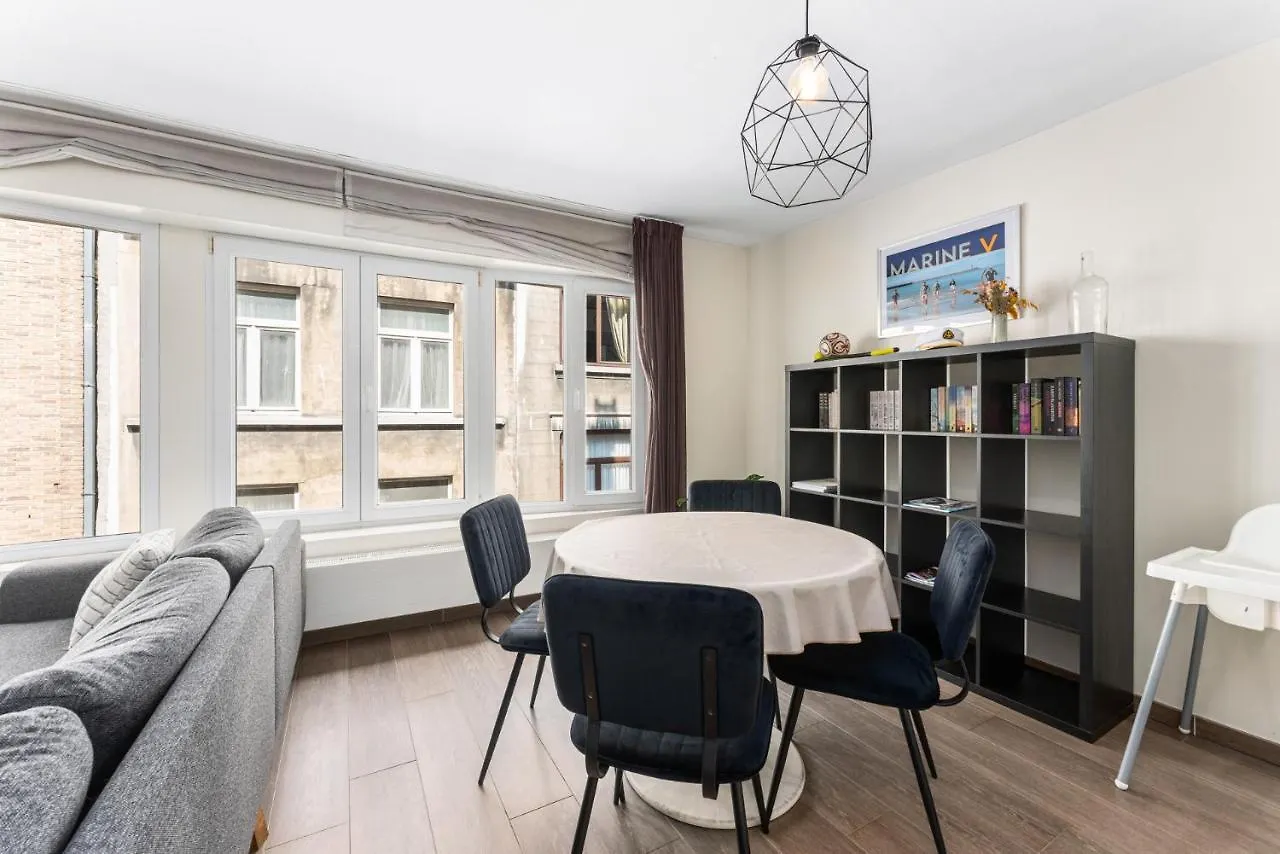 Apartment Dwarsstraat 7, Oostende